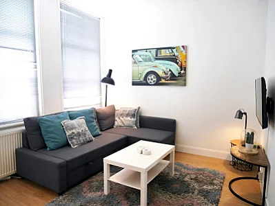 Stayci Central station large one bedroom apartment – with bath